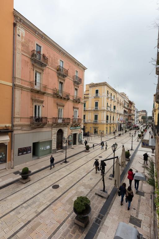 Suite Le Perle Taranto Bagian luar foto