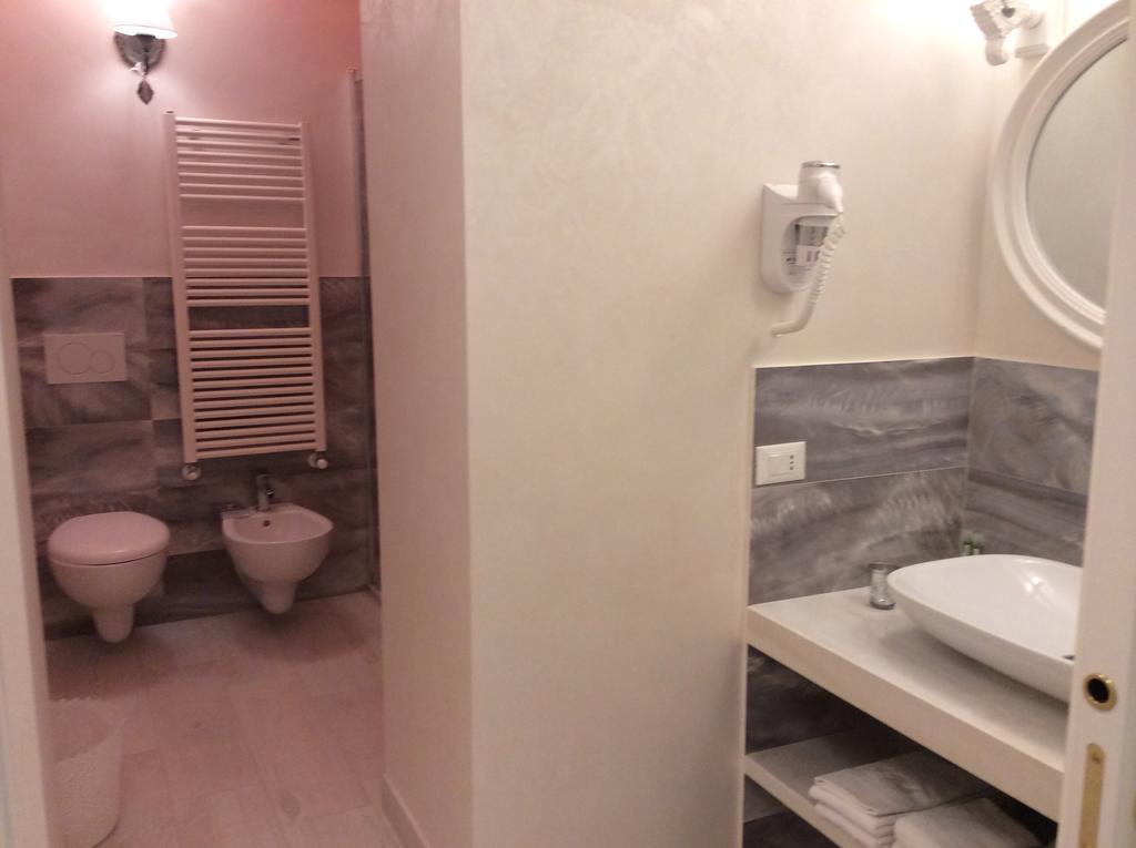 Suite Le Perle Taranto Ruang foto