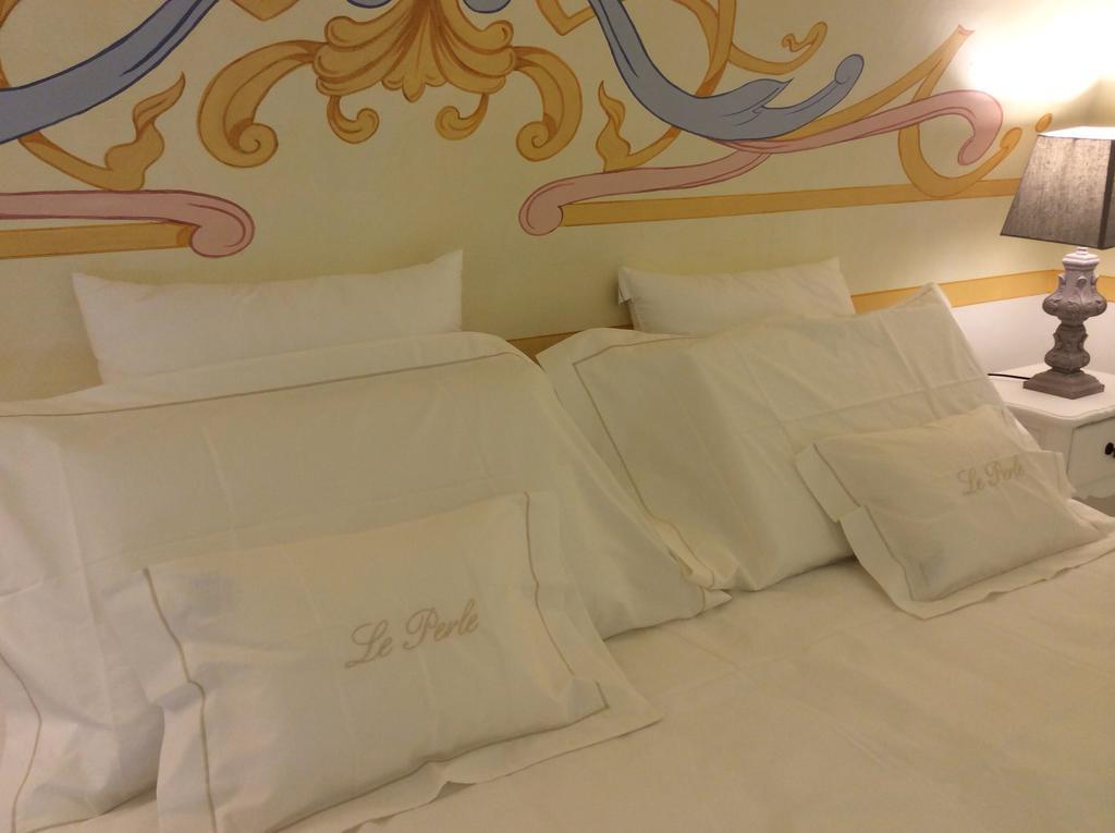 Suite Le Perle Taranto Ruang foto