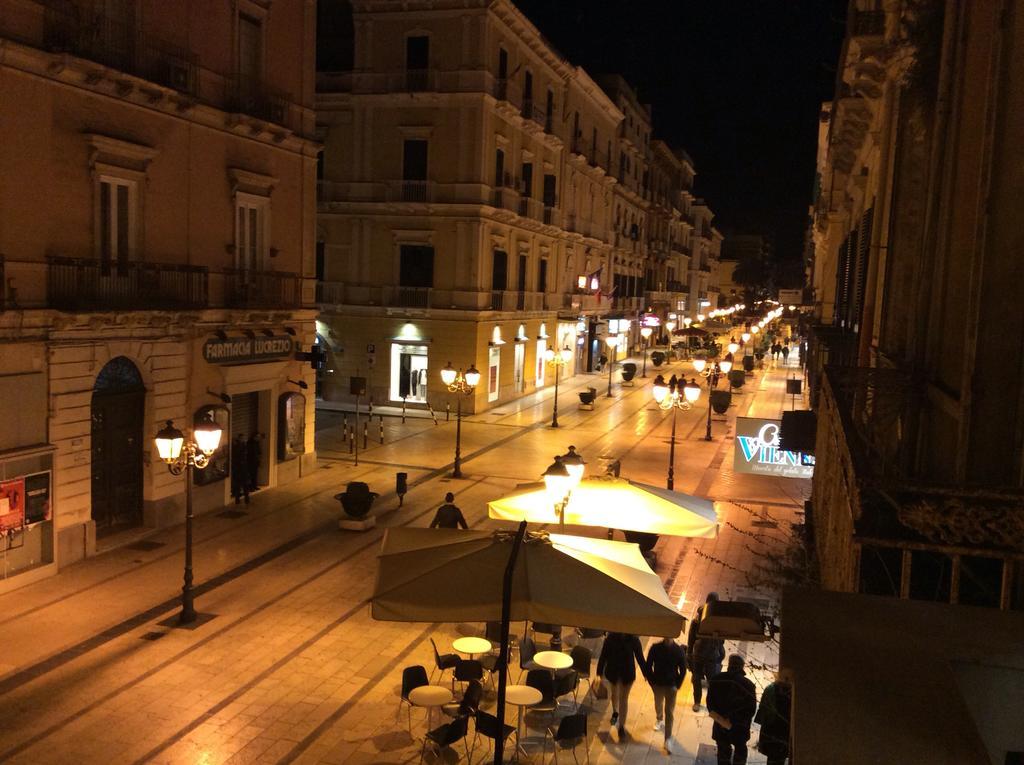 Suite Le Perle Taranto Bagian luar foto